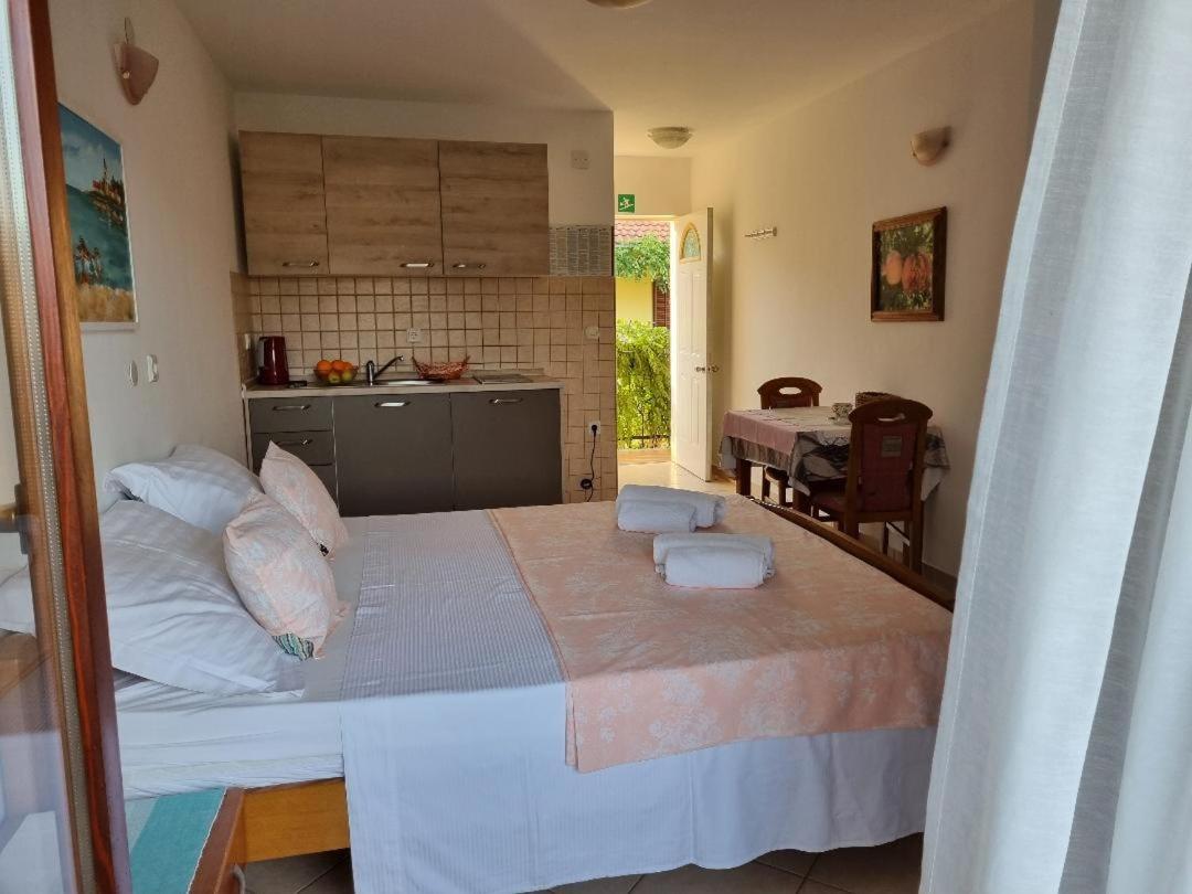 Villa Agava Vrboska Zewnętrze zdjęcie